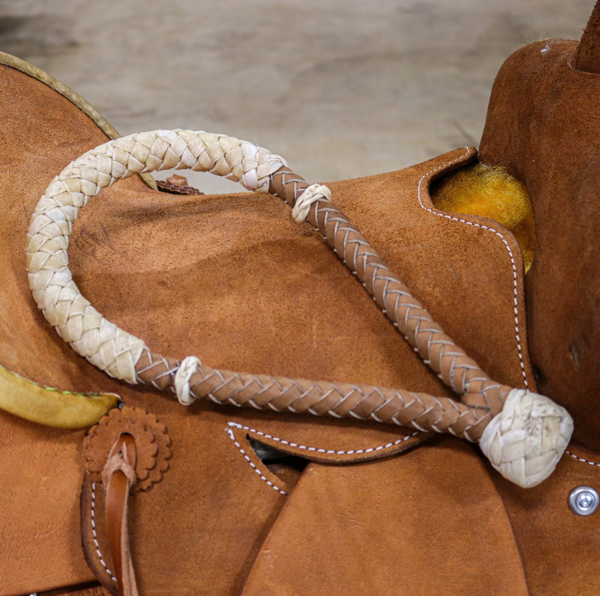 Bossed Braided Strap Full-Grain Leather 25m Saddle Brown