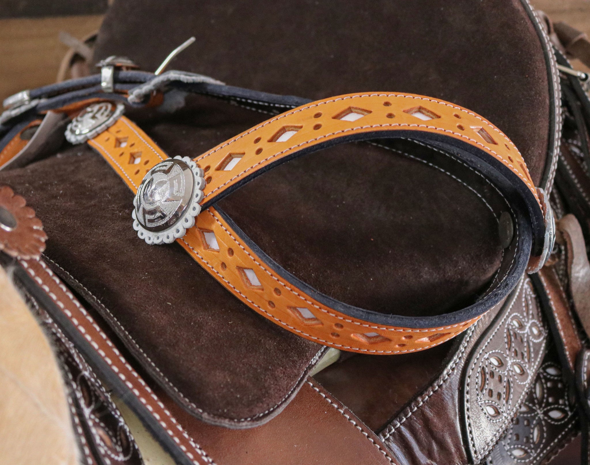 Charro Miel Cabezada Tri Color Chomiteada Horse Headstall main image 0