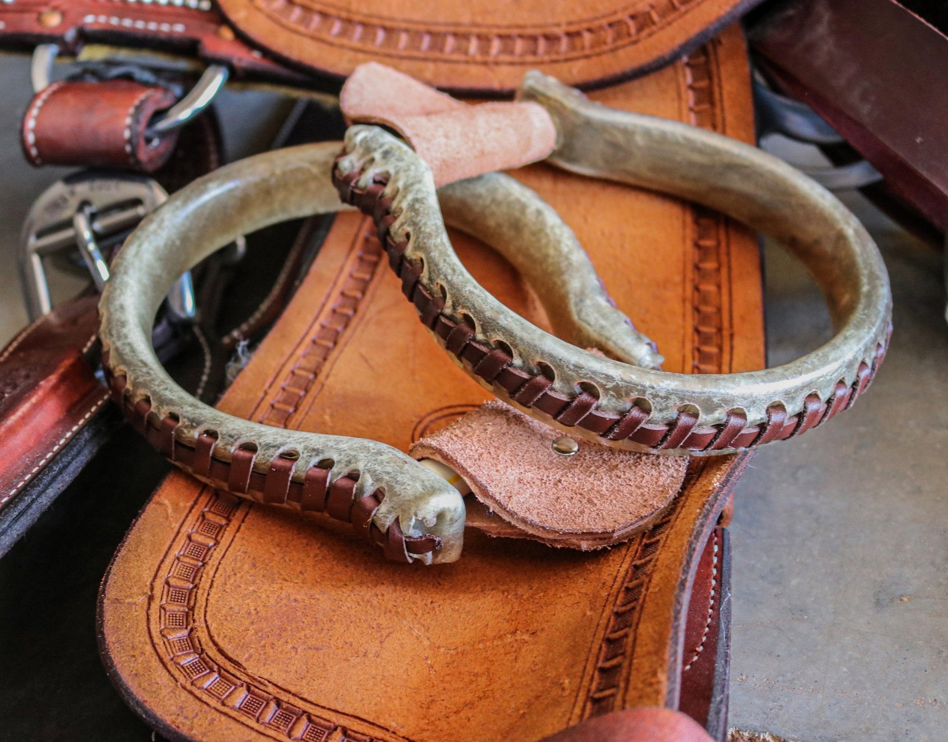 Oxbow Tack Round Rawhide Oxbow Stirrups