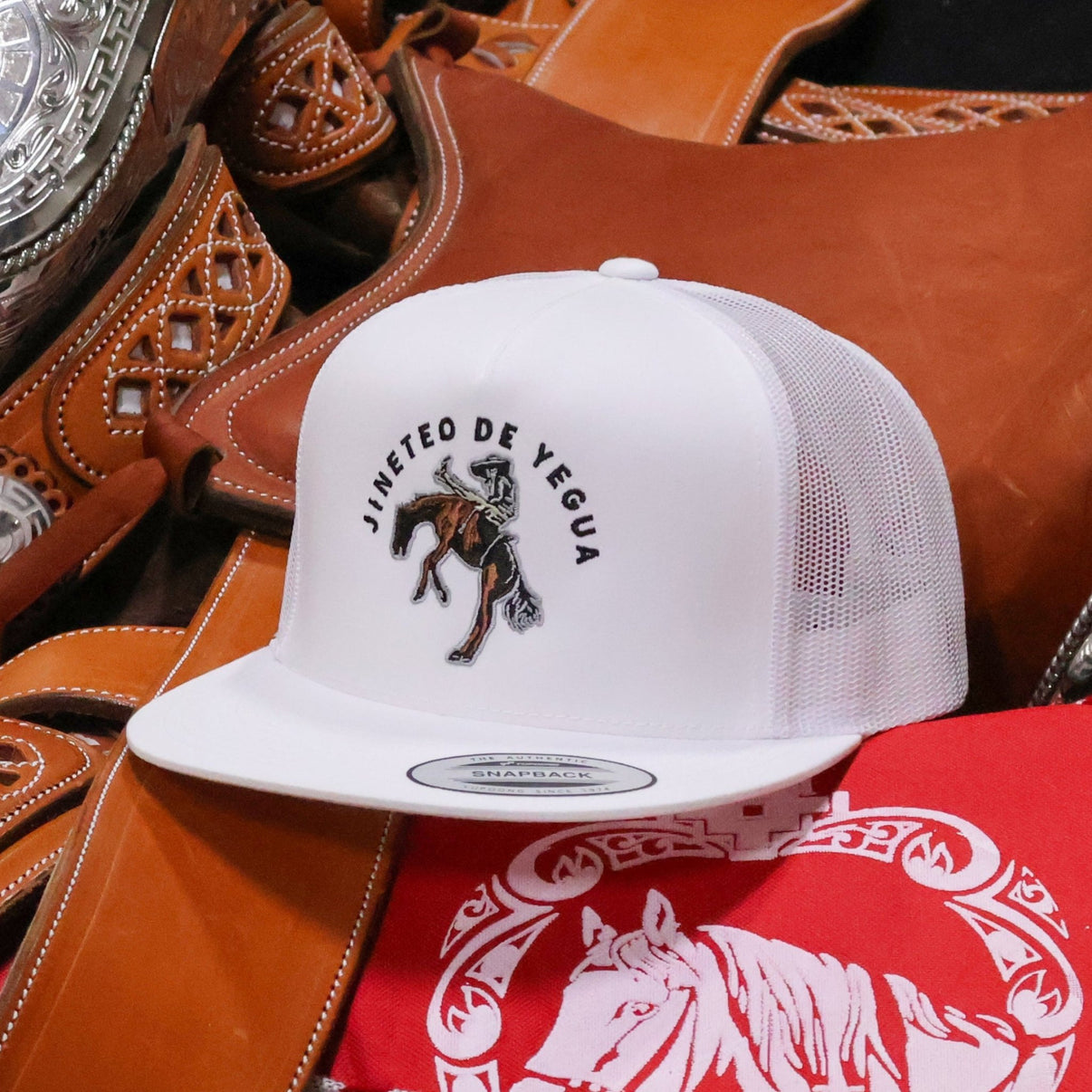 White Jineteo De Yegua Charros Trucker - M - Royal Saddles - Charros Original Hats