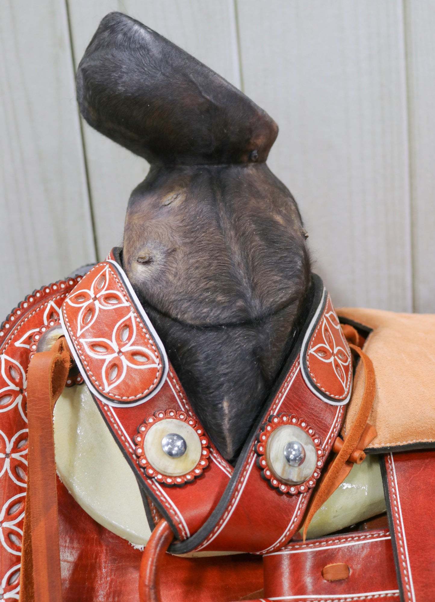 15" Mexican Charro Leather Cuerno De Venado Saddle