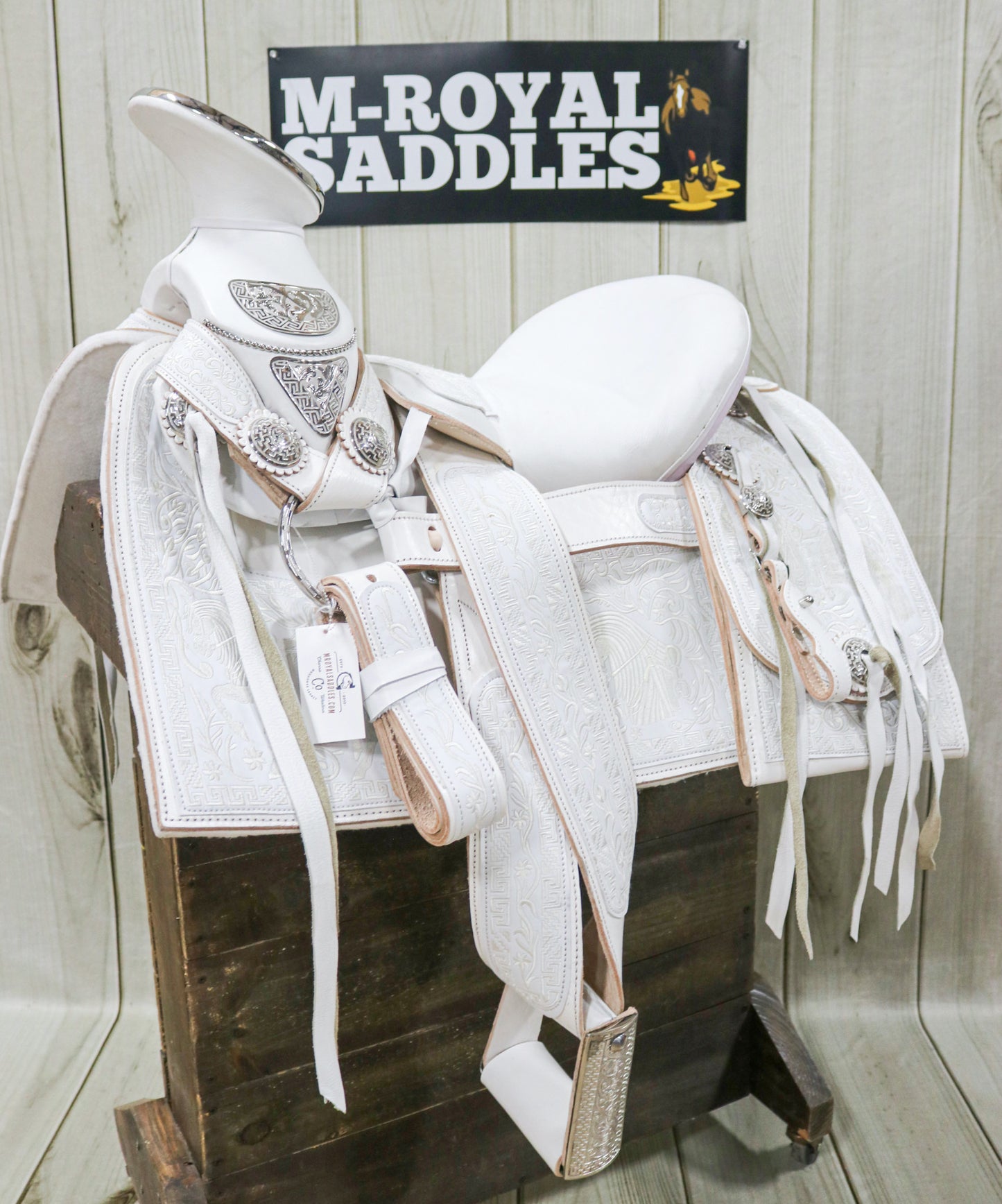 15.5 " White Montura Embroidered Charro Horse Saddle Cantinas